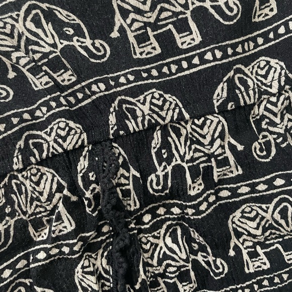 Elephant Printed Romper - Picture 2 of 4